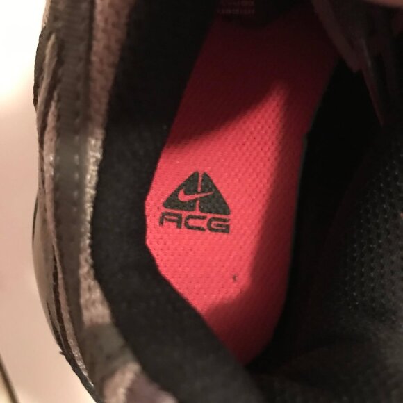 Nike Womens Trail Running Shoe Light Grey Hiking ACG All Trac 6.5 NEW OLD STOCK - Picture 8 of 11